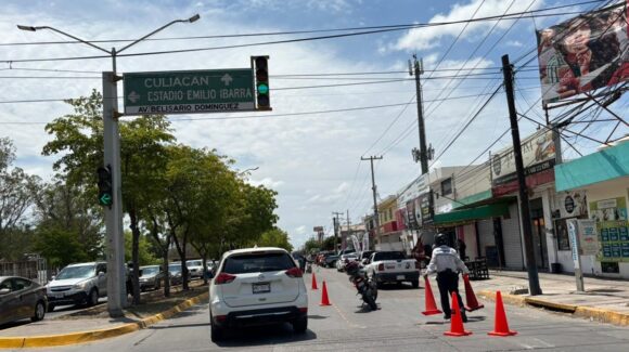 Cierran el bulevar Bátiz en Los Mochis, Sinaloa; Japama inicia reparación de drenaje