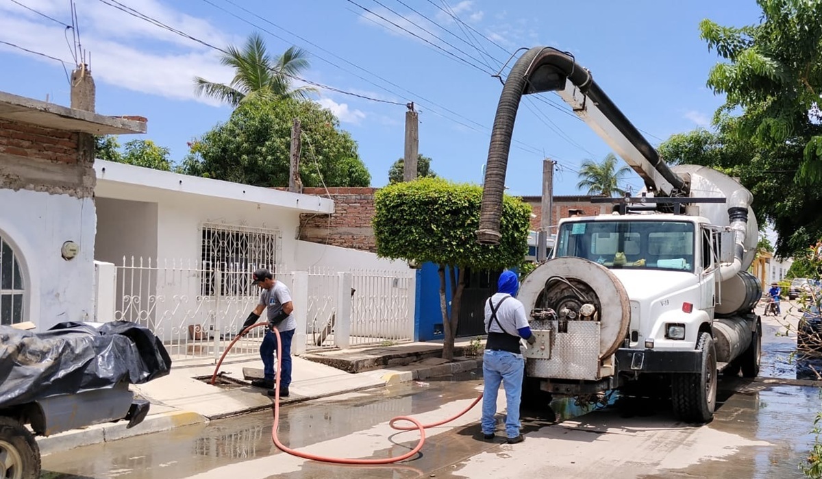 Jumapam intensifica desazolves en Mazatlán