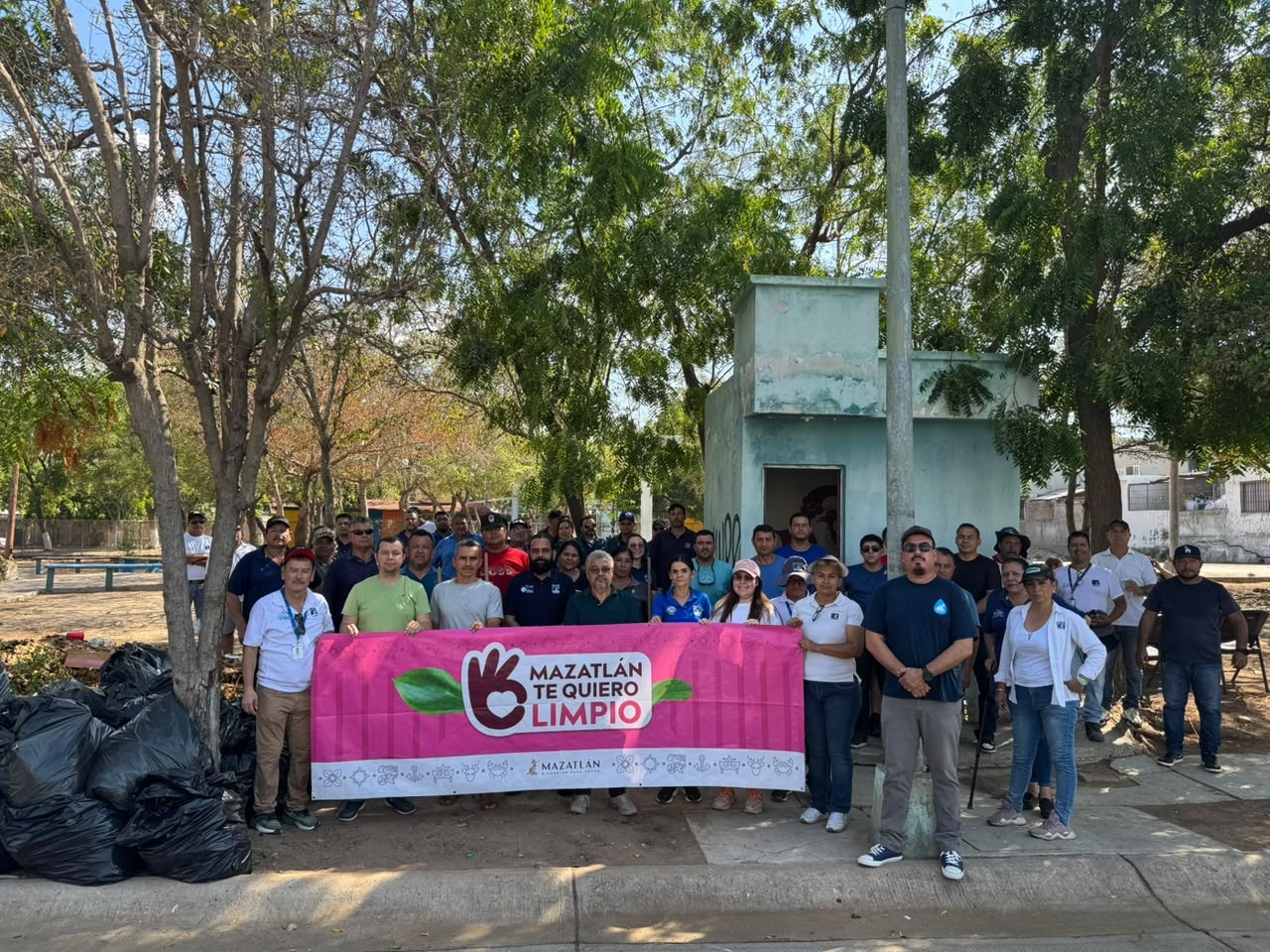 Retira Jumapam dos camiones de basura