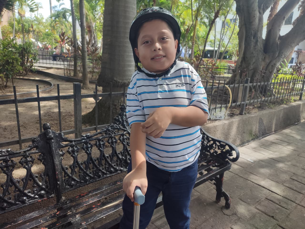 Kevin Raúl necesita apoyo para viajar a Argentina en busca de tratamiento para rara enfermedad