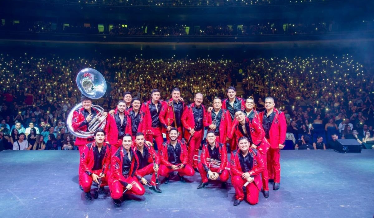 La Arrolladora Banda El Limón de René Camacho arrasa en el Auditorio Telmex