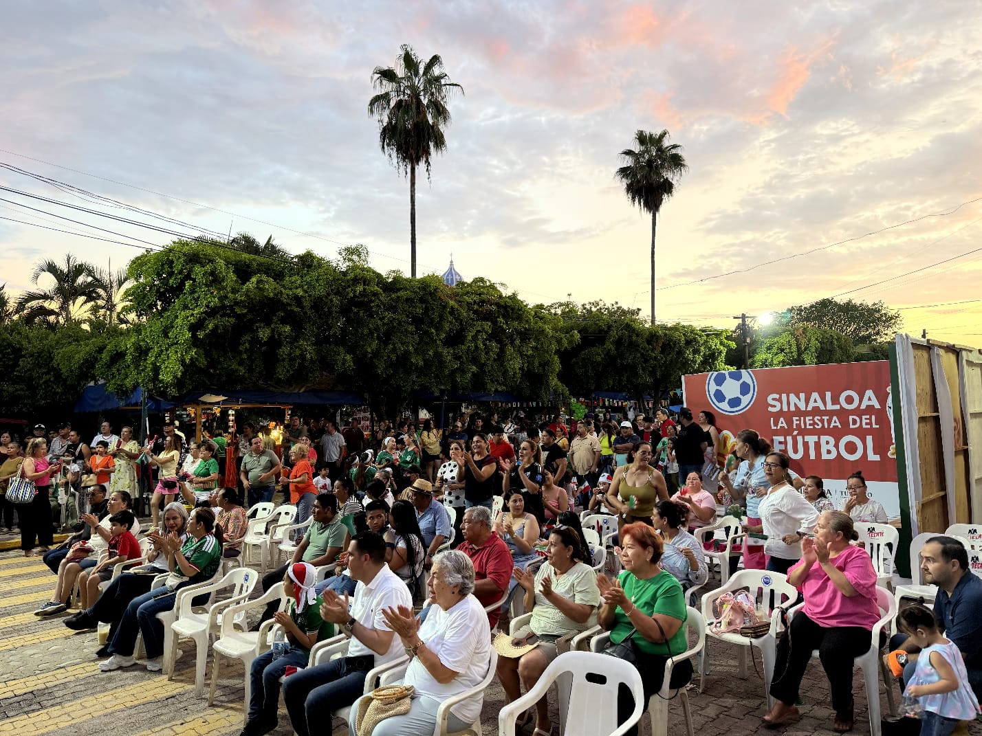 Programa "La Fiesta del Futbol" llega a San Ignacio, Sinaloa