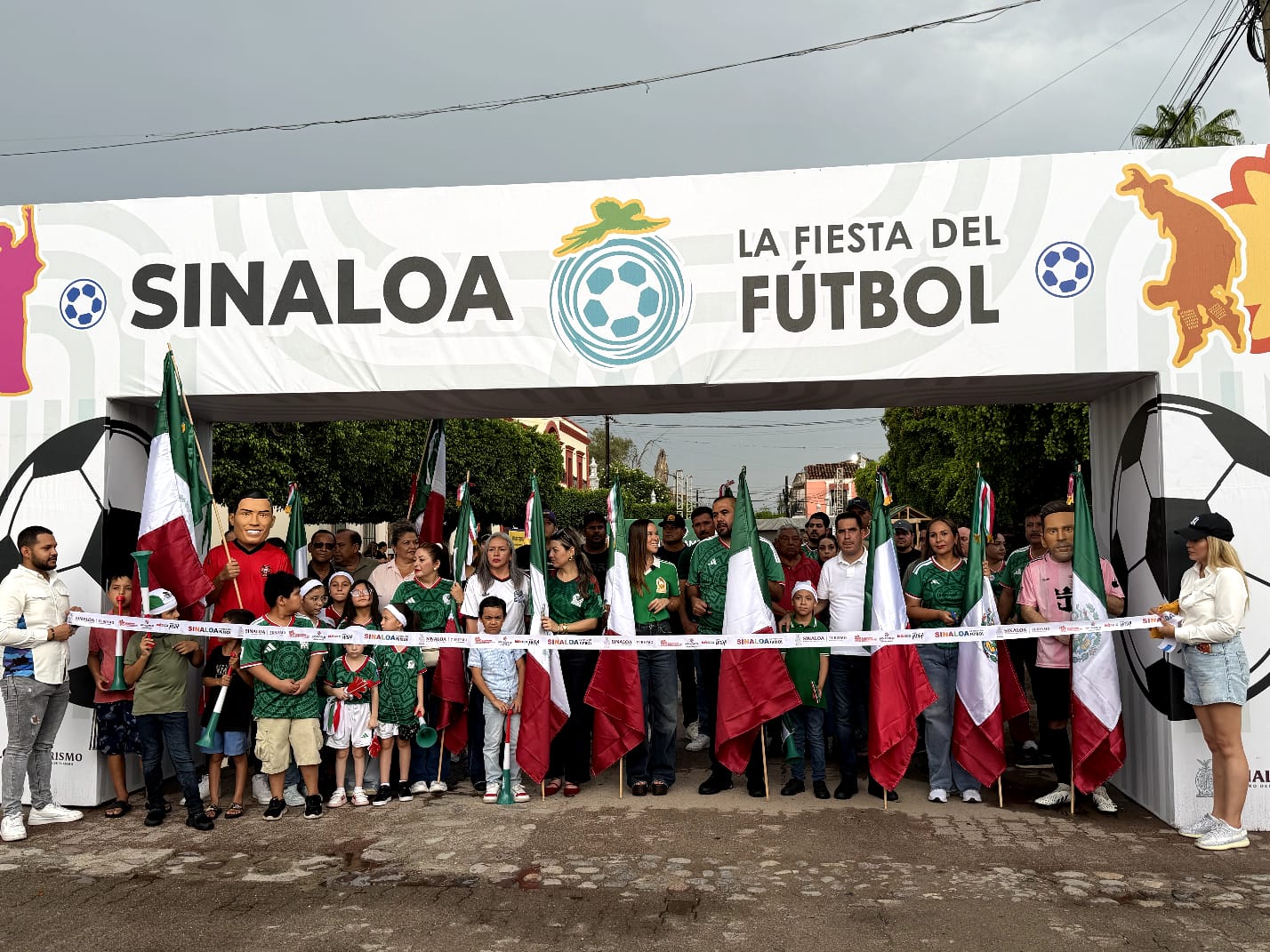 Programa "La Fiesta del Futbol" llega a San Ignacio, Sinaloa