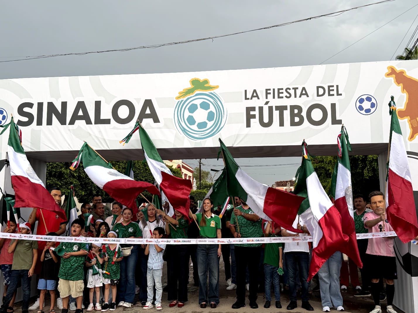 Programa "La Fiesta del Futbol" llega a San Ignacio, Sinaloa