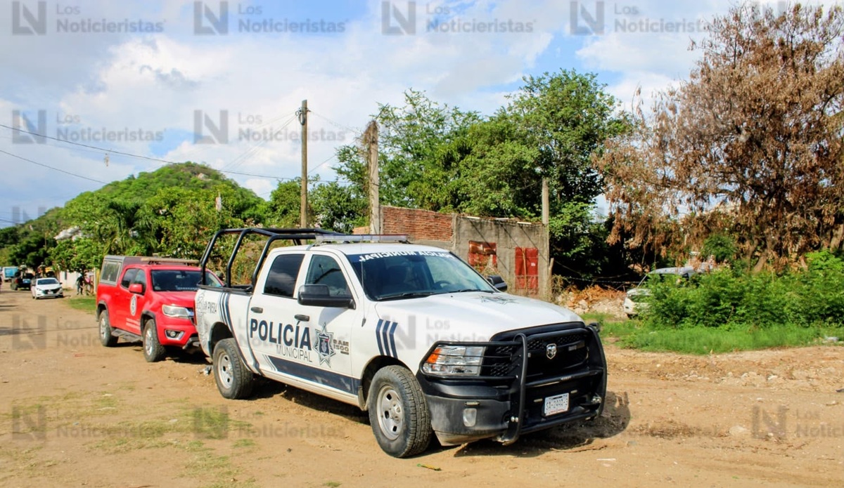 Hallan a mujer sin vida en baldío de la colonia Mazatlán III
