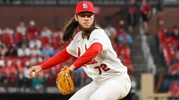 El sinaloense Luis Gastélum suma su segundo triunfo de la temporada 2026 en MLB