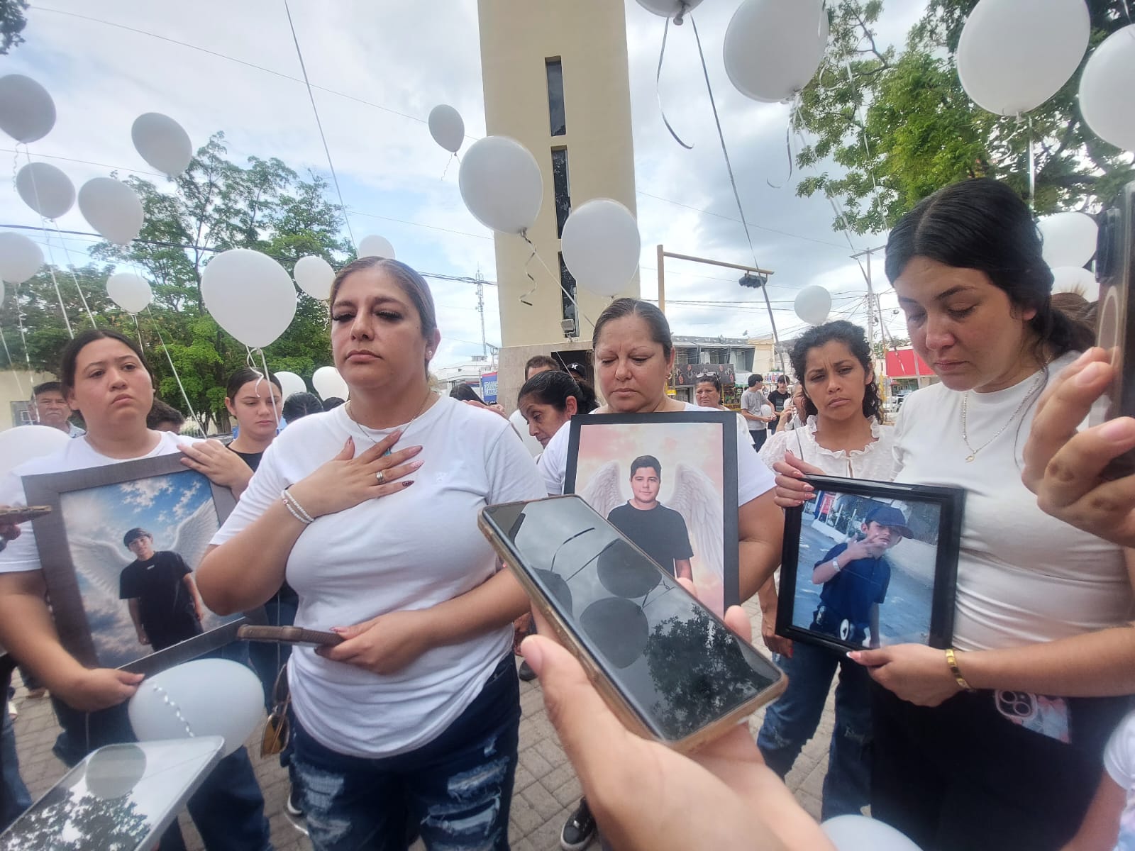Madres de menores fallecidos en El Zopilote