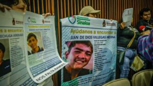 madres en lucha por tu regreso a casa se manifiestan en el congreso sinaloa