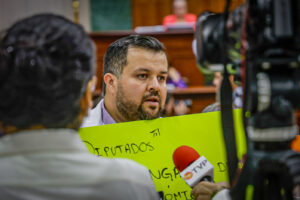 Manifestación en el Congresp del Estado