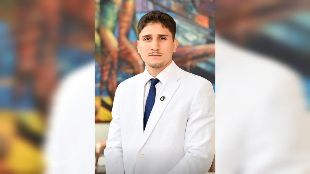 marco verde culmina sus estudios universitarios mazatlan