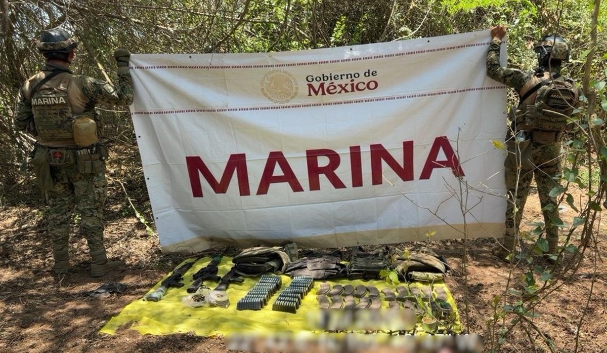 Marina decomisa armamento en Escuinapa