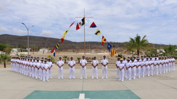 Marina gradúa a 48 nuevos oficiales en Islas Marías de Nayarit, tras concluir un exigente curso de capacitación naval