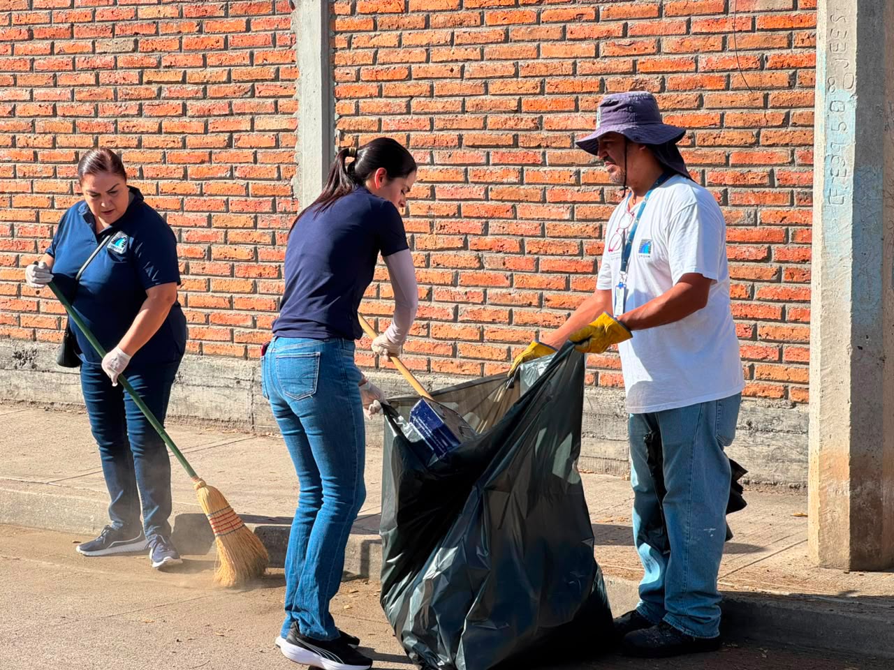Jornada ‘Te Quiero Limpio’ retira 420 costales de basura