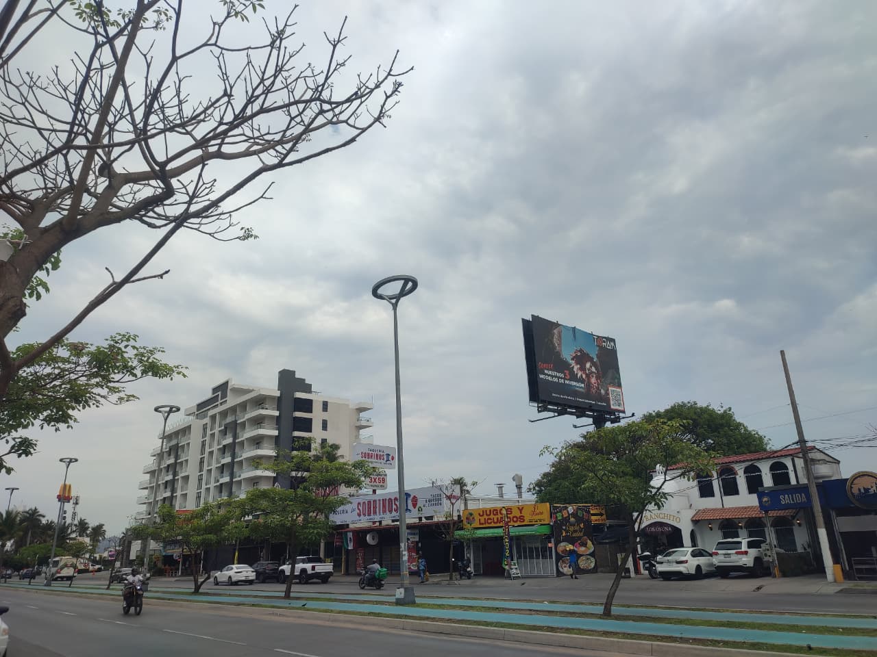 Humo incendio en basurón de Mazatlán