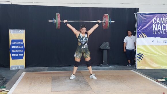 La sinaloense Melany Montes busca su lugar en la Selección Mexicana de Halterofilia