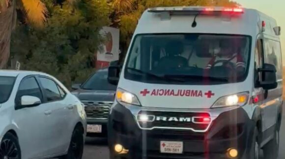Menor que paseaba en una banana resulta lesionado tras ser arrollado por una moto acuática en El Maviri, Ahome