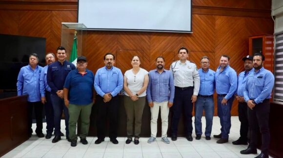 Gobierno de Mazatlán y Alianza de Camioneros acuerdan mesa de trabajo para mejorar el transporte público