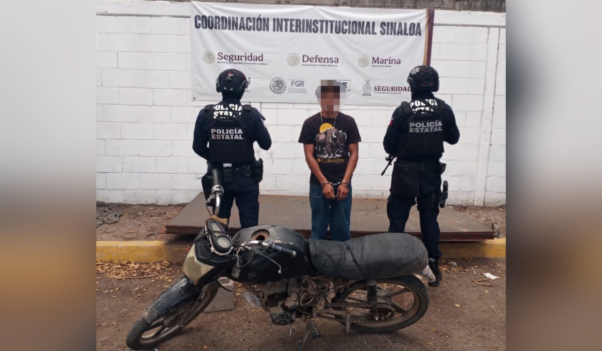 Motociclista detenido en La Amistad, Culiacán