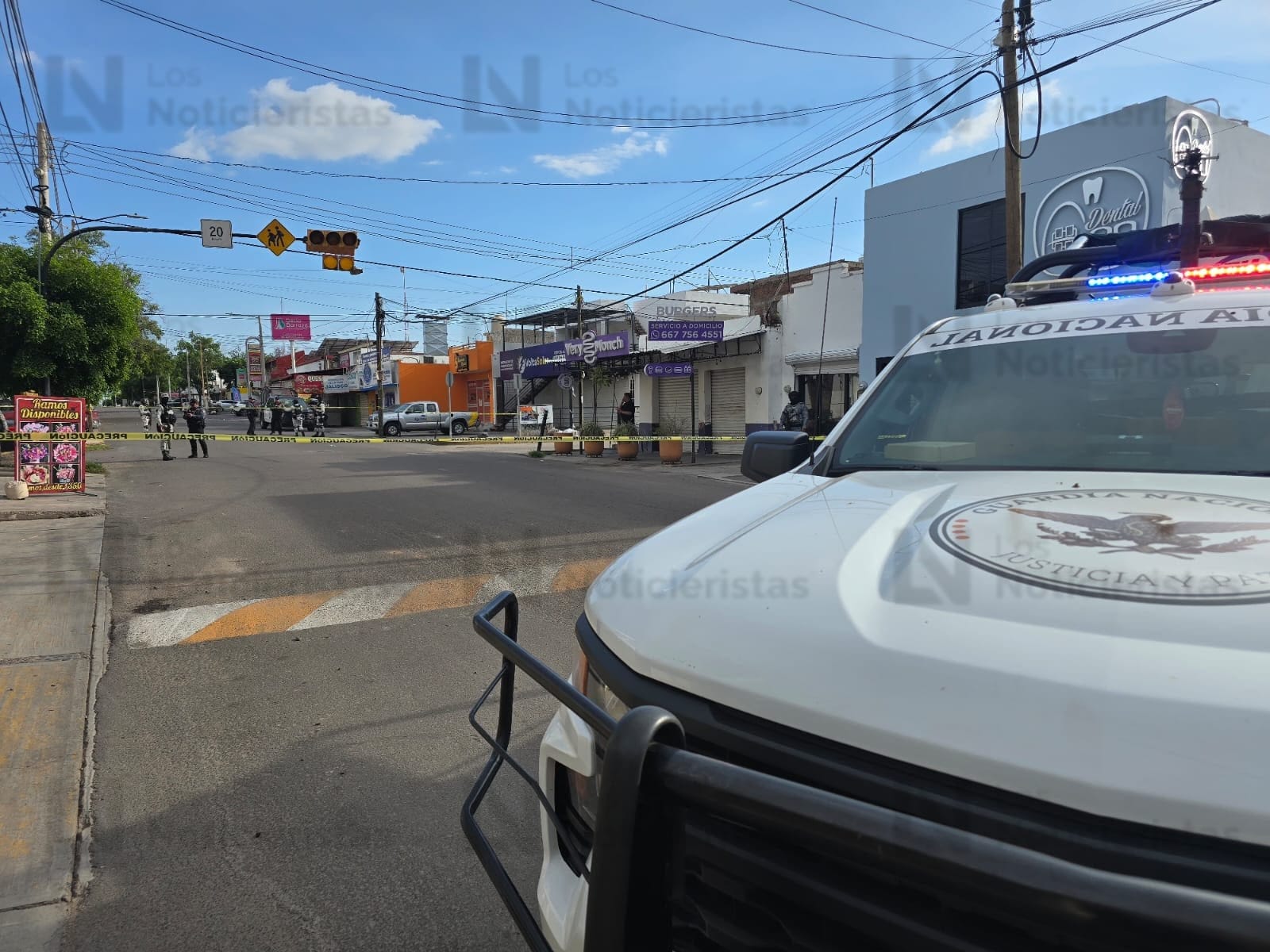 Ejecutan a una mujer frente a una florería de Culiacán
