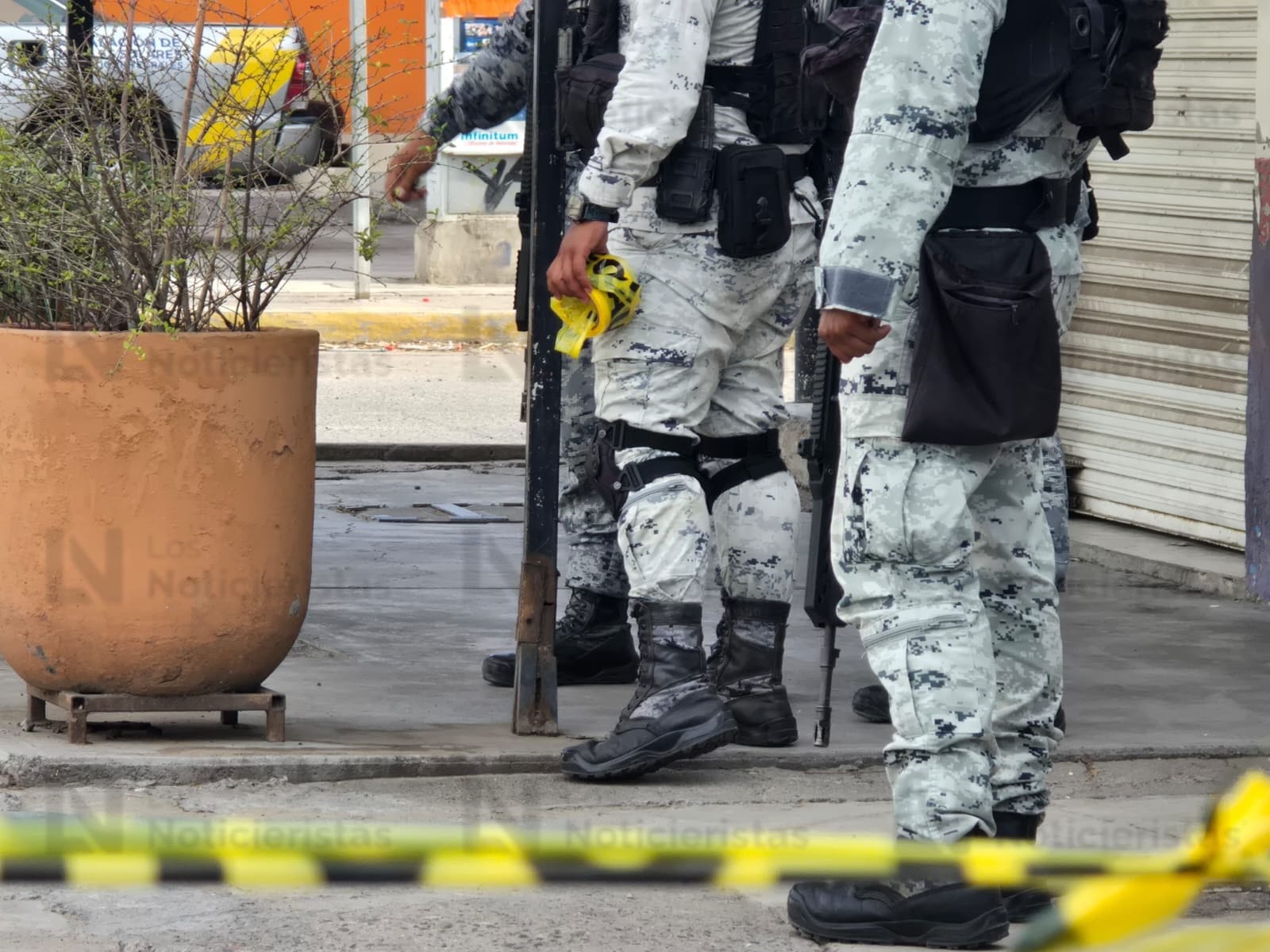 Ejecutan a una mujer frente a una florería de Culiacán