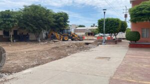 Reparaciones en cuatro puntos críticos del drenaje del centro de Guasave