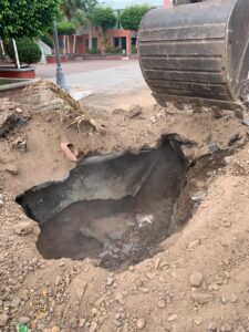 Reparaciones en cuatro puntos críticos del drenaje del centro de Guasave