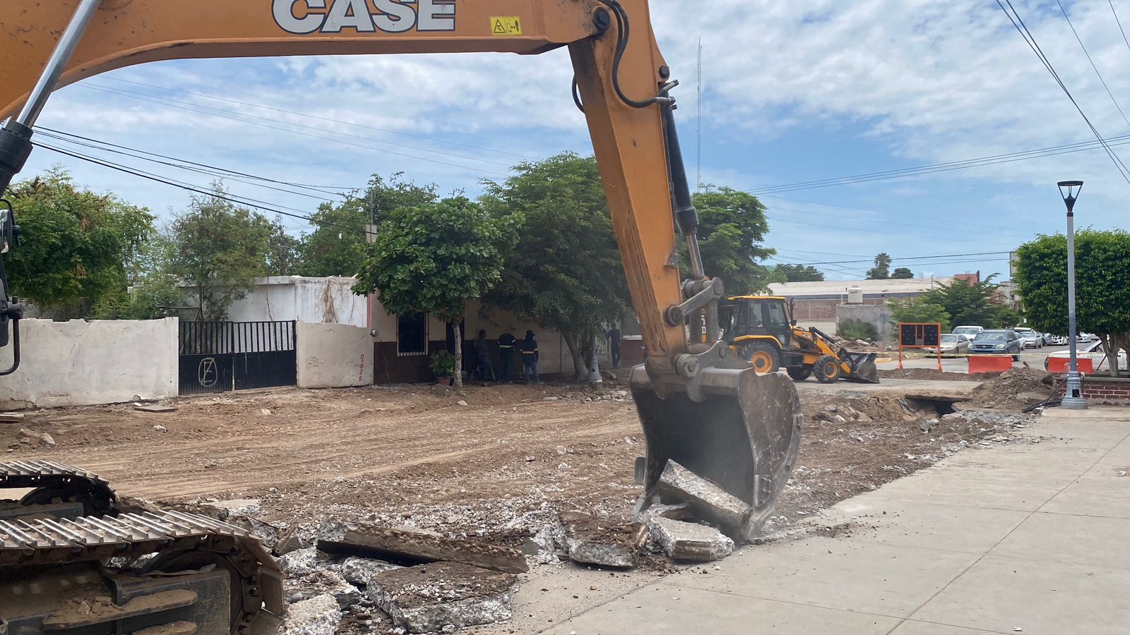 Reparaciones en cuatro puntos críticos del drenaje del centro de Guasave