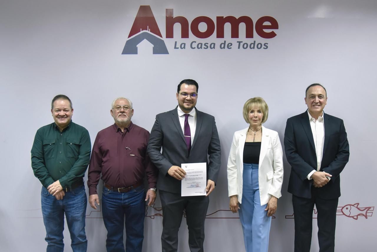Oliver Gabriel Leal Ayala rinde protesta como secretario de Obras Públicas en Ahome