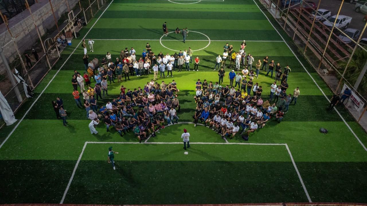 Omar López Campos sostiene encuentro con jóvenes deportistas en Culiacán