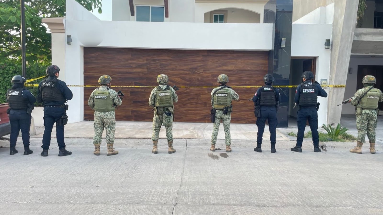 Operativo en vivienda de Stanza Cantabria, Culiacán