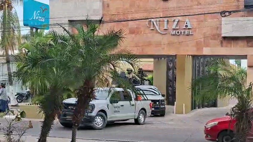 Operativo de Marina y SSPC mantiene bajo resguardo un motel al norte de Mazatlán