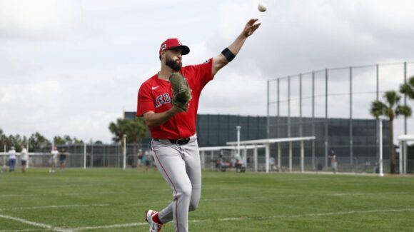 El mexicano Patrick Sandoval regresa a la MLB con los Medias Rojas de Boston