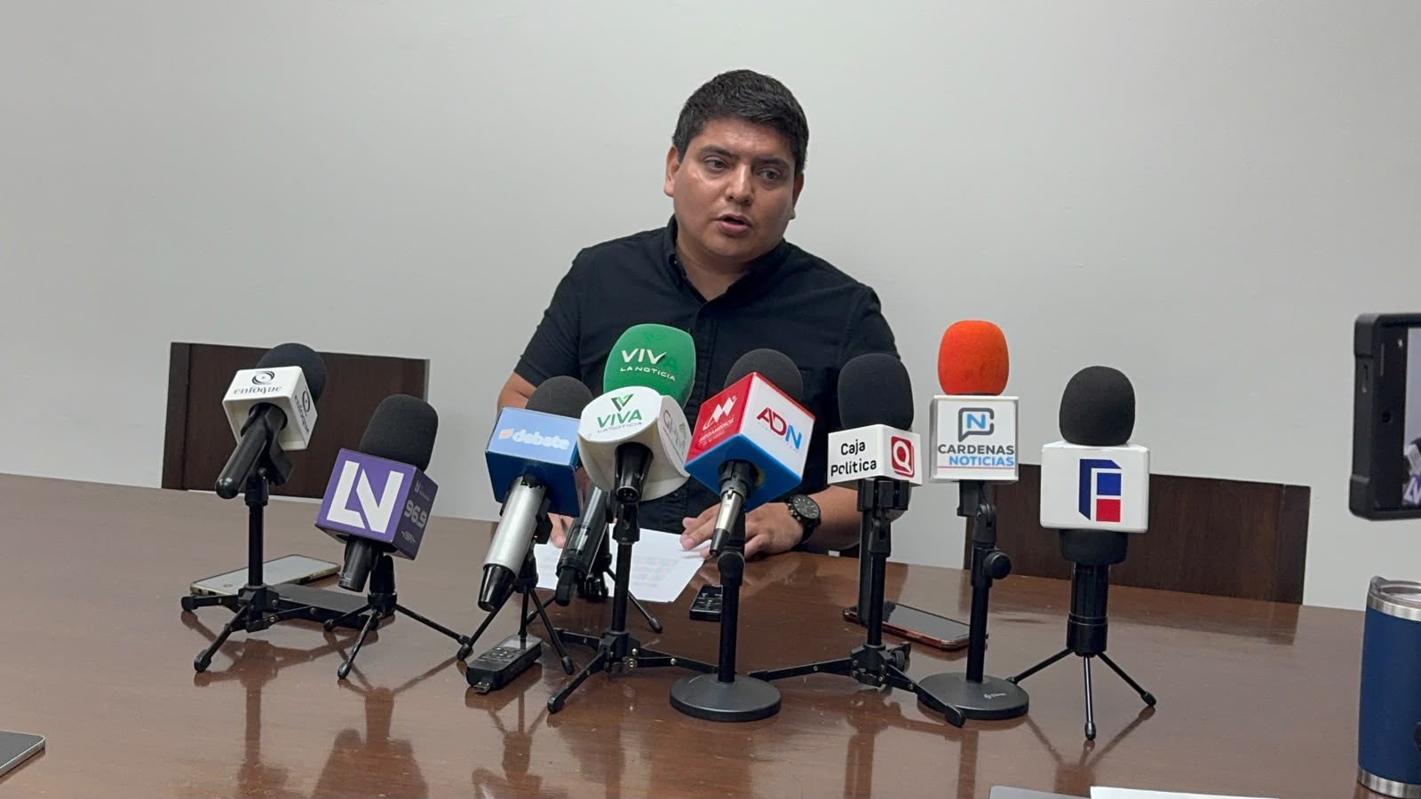 Diputado del Grupo Parlamentario de Morena, Pedro Lobo