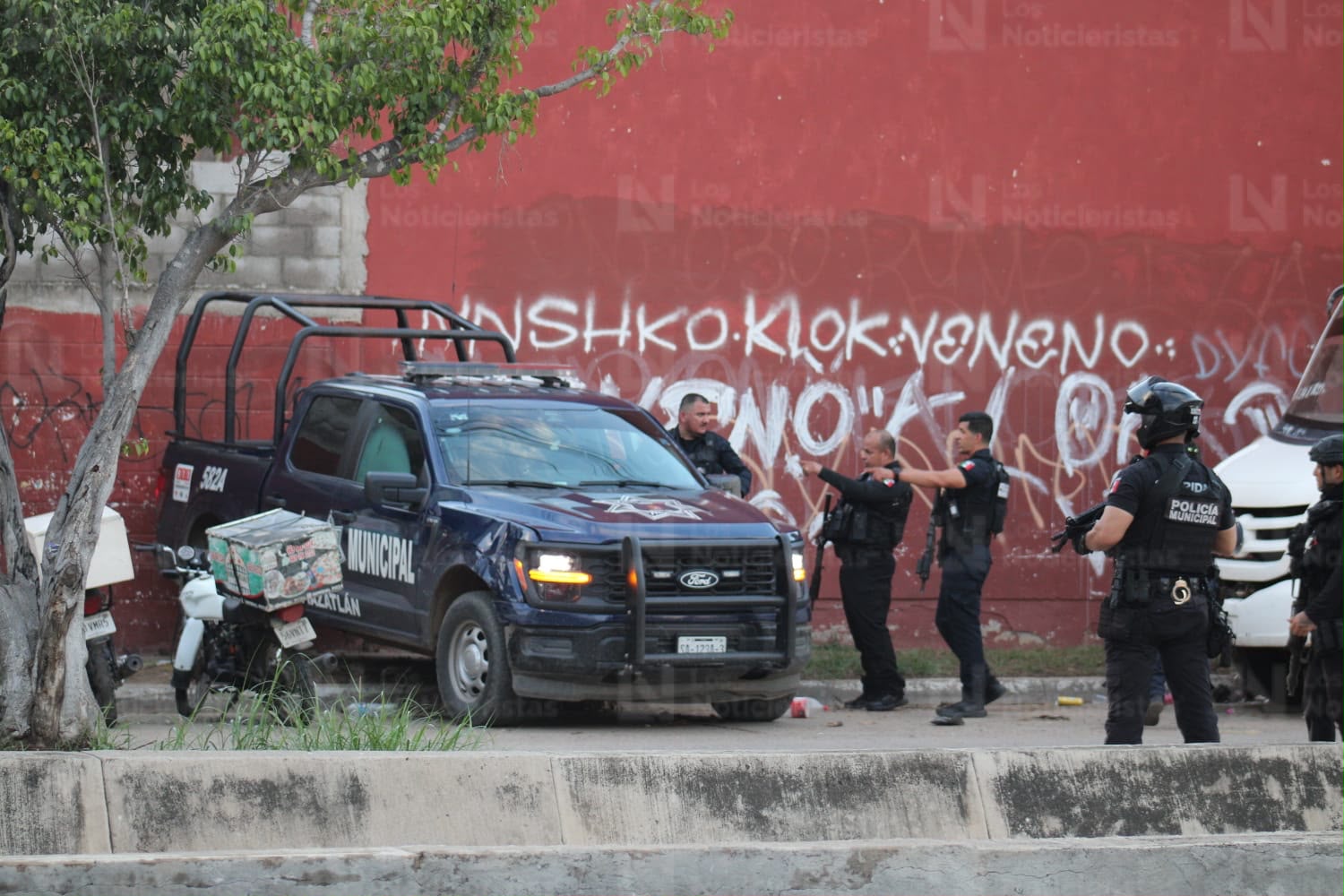 Persecución termina con dos detenidos en Infonavit Alarcón, en Mazatlán