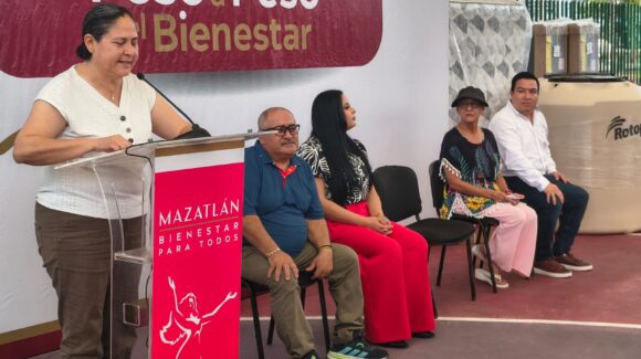 Entregan más de 200 apoyos del programa ‘Peso a Peso’ a familias de la zona urbana y rural de Mazatlán