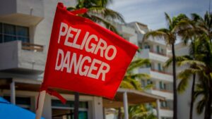playa de mazatlan sinaloa peligro