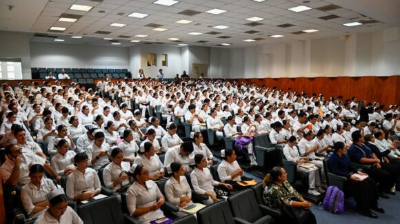 Asigna la Facultad de Enfermería Culiacán plazas de servicio social a 612 pasantes