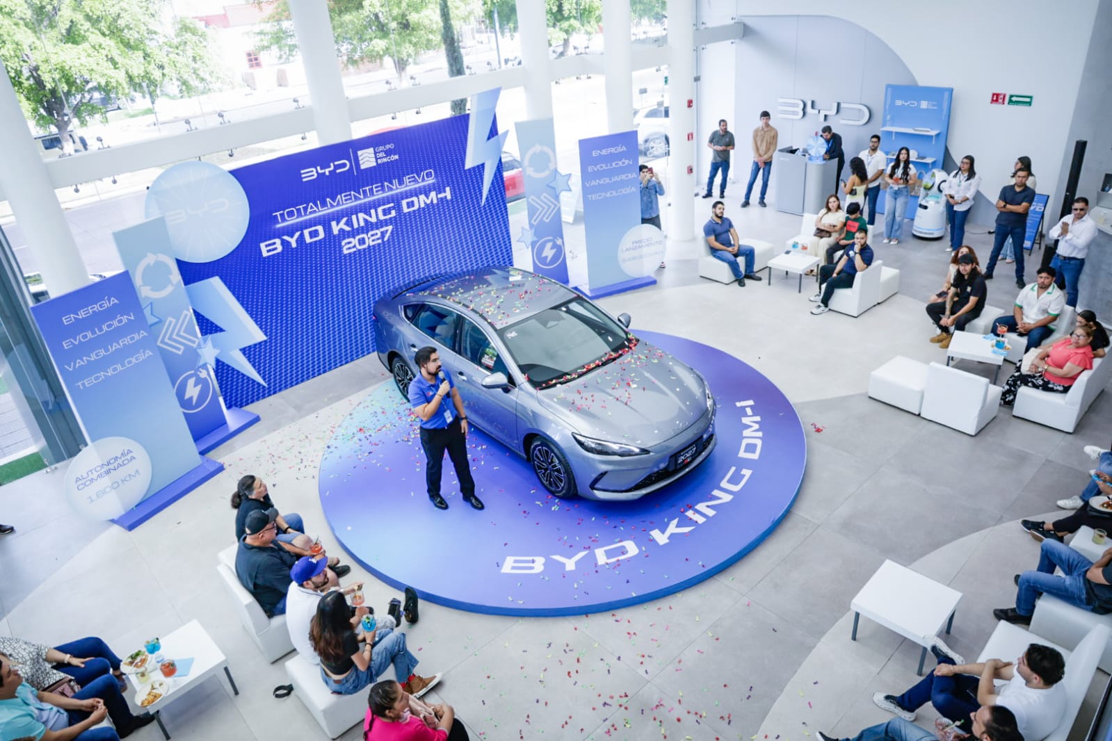 Presentan el BYD King 2027 en Culiacán