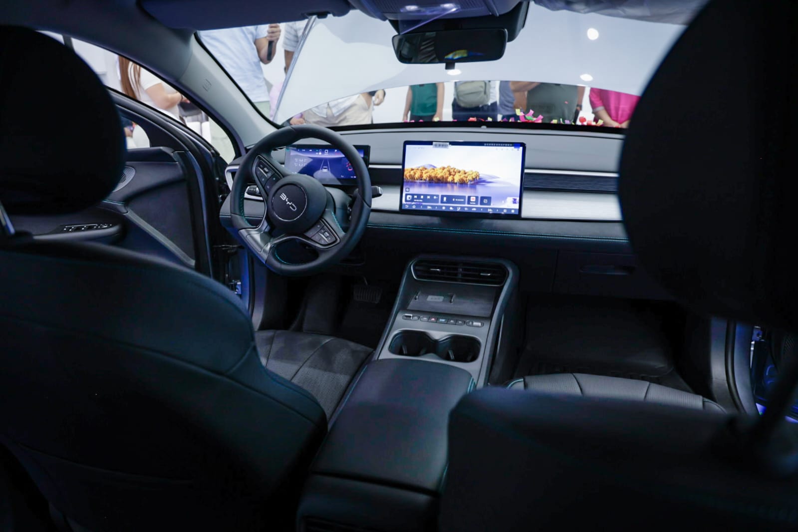 Presentan el BYD King 2027 en Culiacán