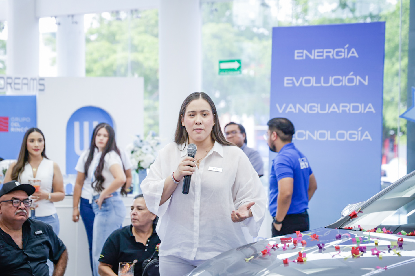 Presentan el BYD King 2027 en Culiacán