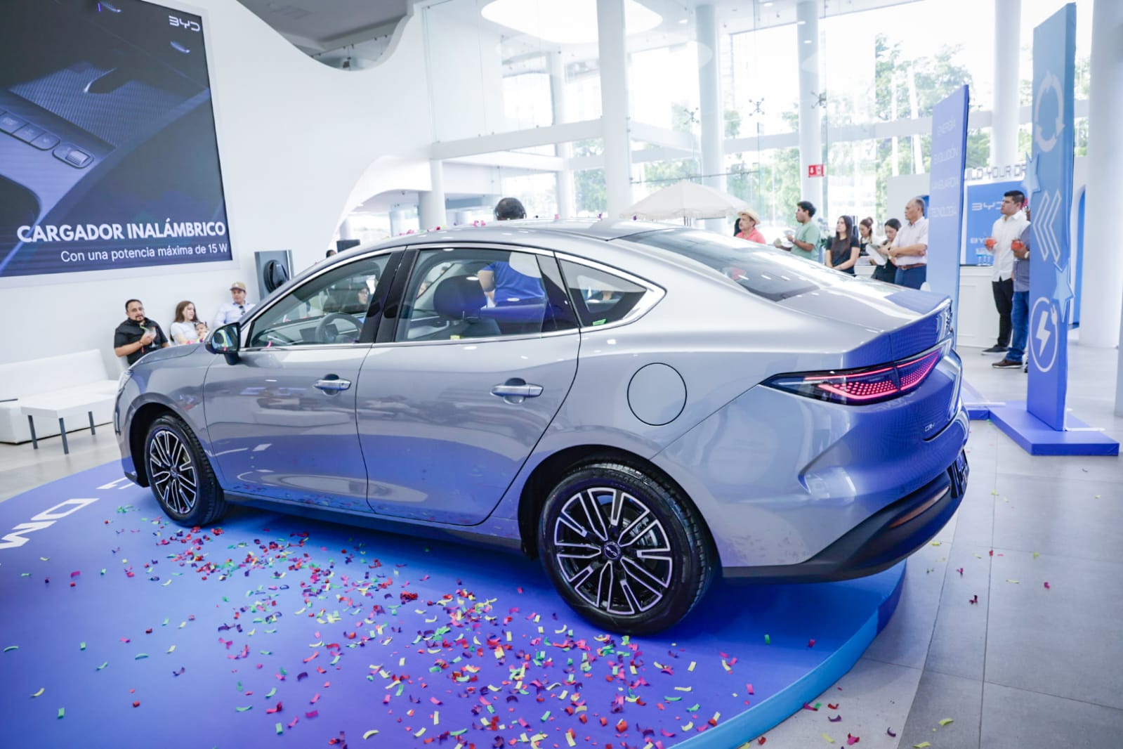 Presentan el BYD King 2027 en Culiacán