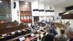presidenta de la comision de puntos constitucionales y gobernacion juana minerva vazquez gonzalez en congreso