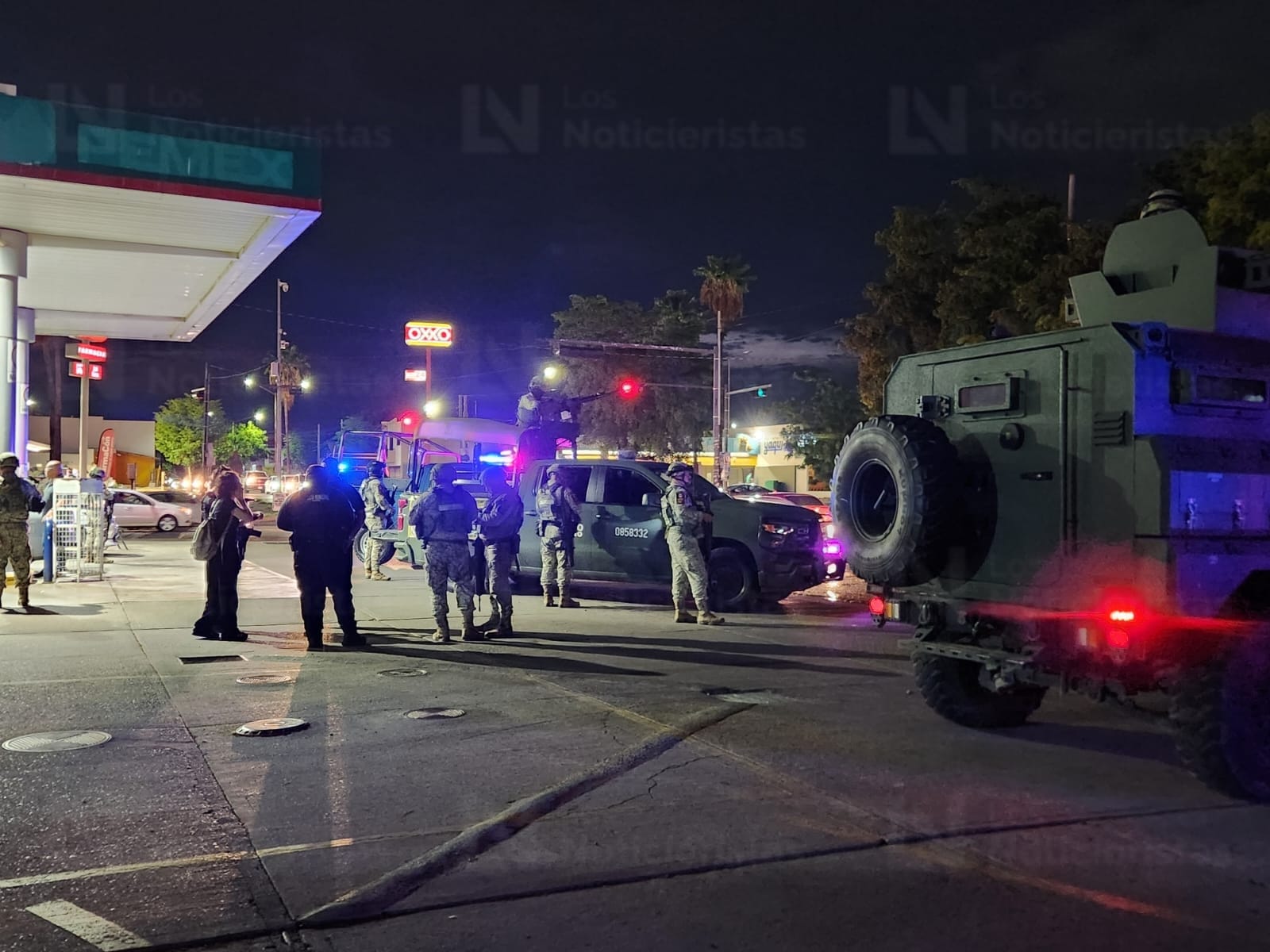 Privan de la libertad en su vehículo a hombre en Villas del Río, Culiacán