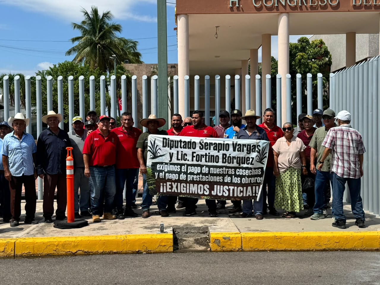 Productores de caña de El Dorado protestan por adeudo de 50 millones de pesos