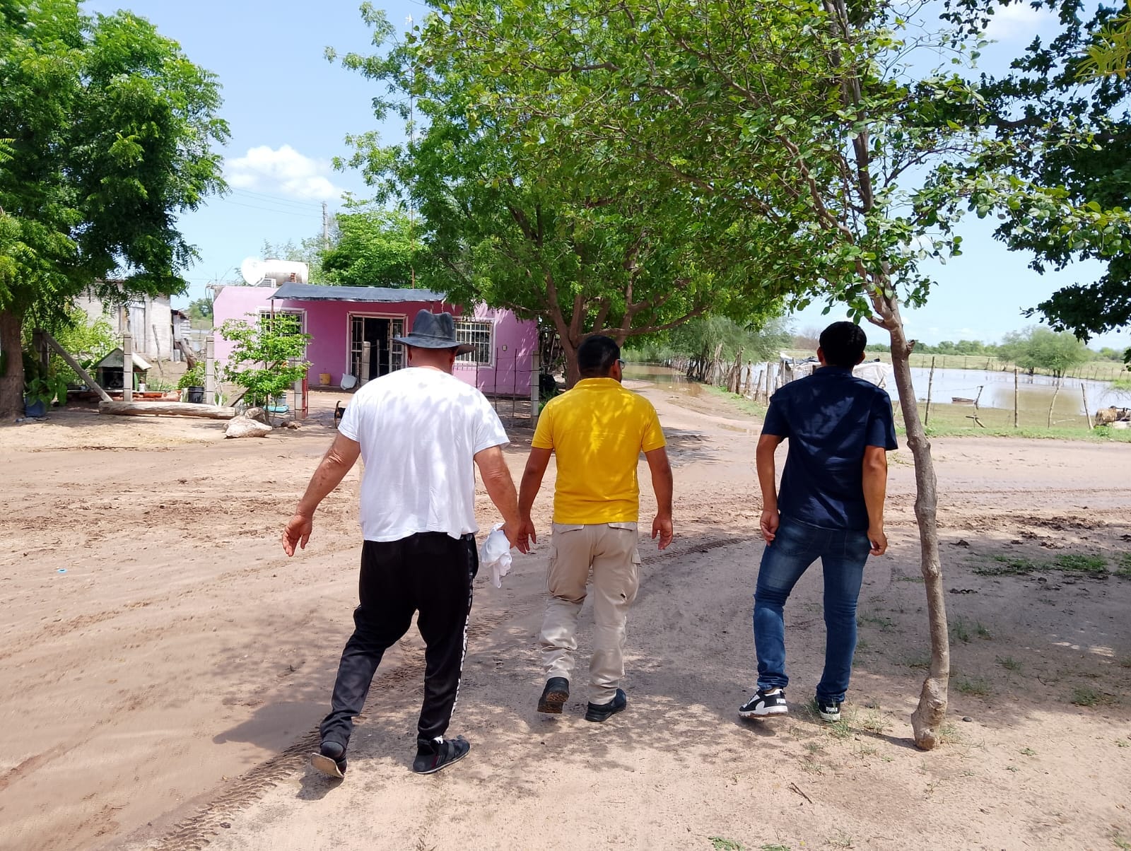 Protección Civil supervisa arroyos y ríos en Mocorito, tras fuerte lluvia