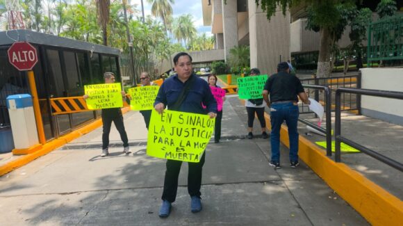 Protestan en Culiacán contra resolución judicial que desprotege a víctima de violencia familiar