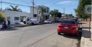 reductores de velocidad frente a la casa de dia del iIssste guasave sin