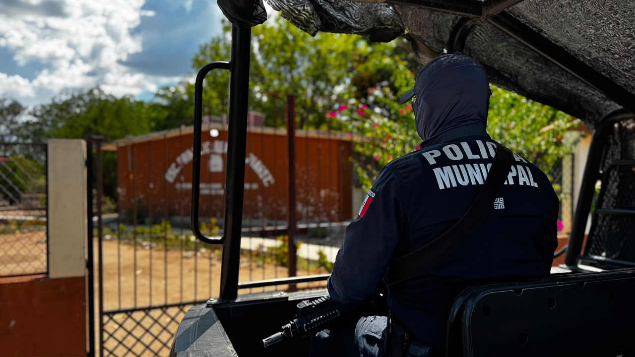 Refuerzan vigilancia en El Fuerte durante periodo vacacional