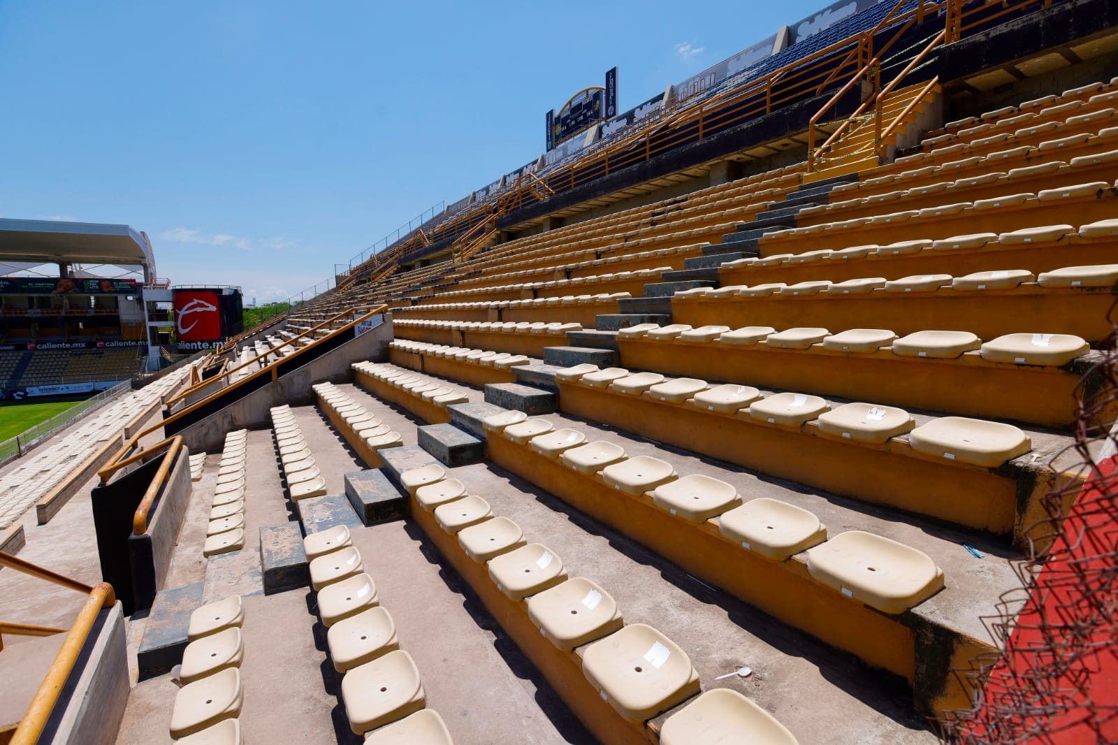 Rehabilitación de Estadio de los Dorados de Sinaloa