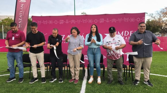 Rehabilitan cancha de futbol rápido en la Unidad Deportiva Sahop de Mazatlán con inversión de más de 711 mil pesos